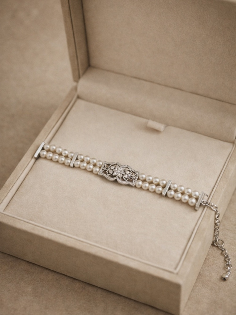 Vintage Pearl Bracelet Silver Clasp Double Strand Art Deco Statement Trend